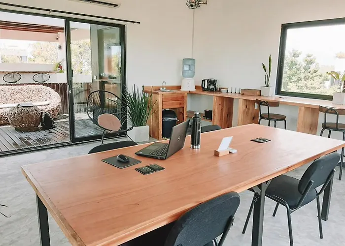 Hostal Che & Bar Adults Only
