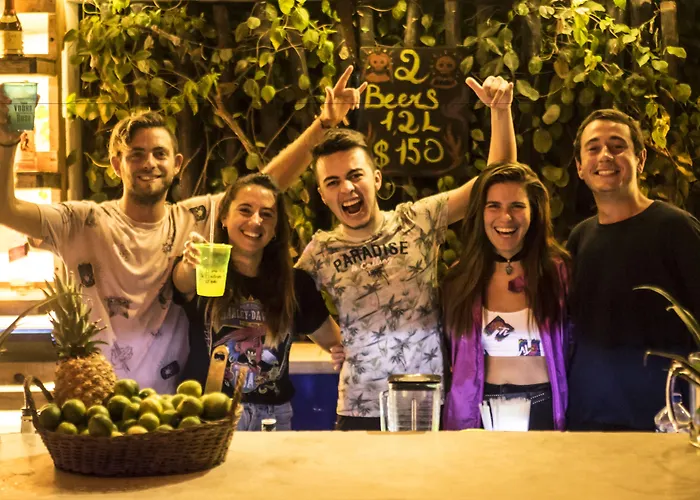 Che & Bar Adults Only