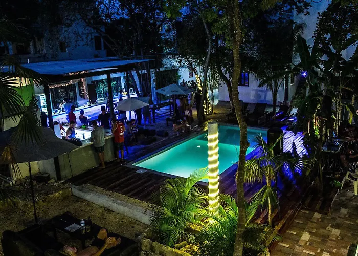 Hostal Che & Bar Adults Only
